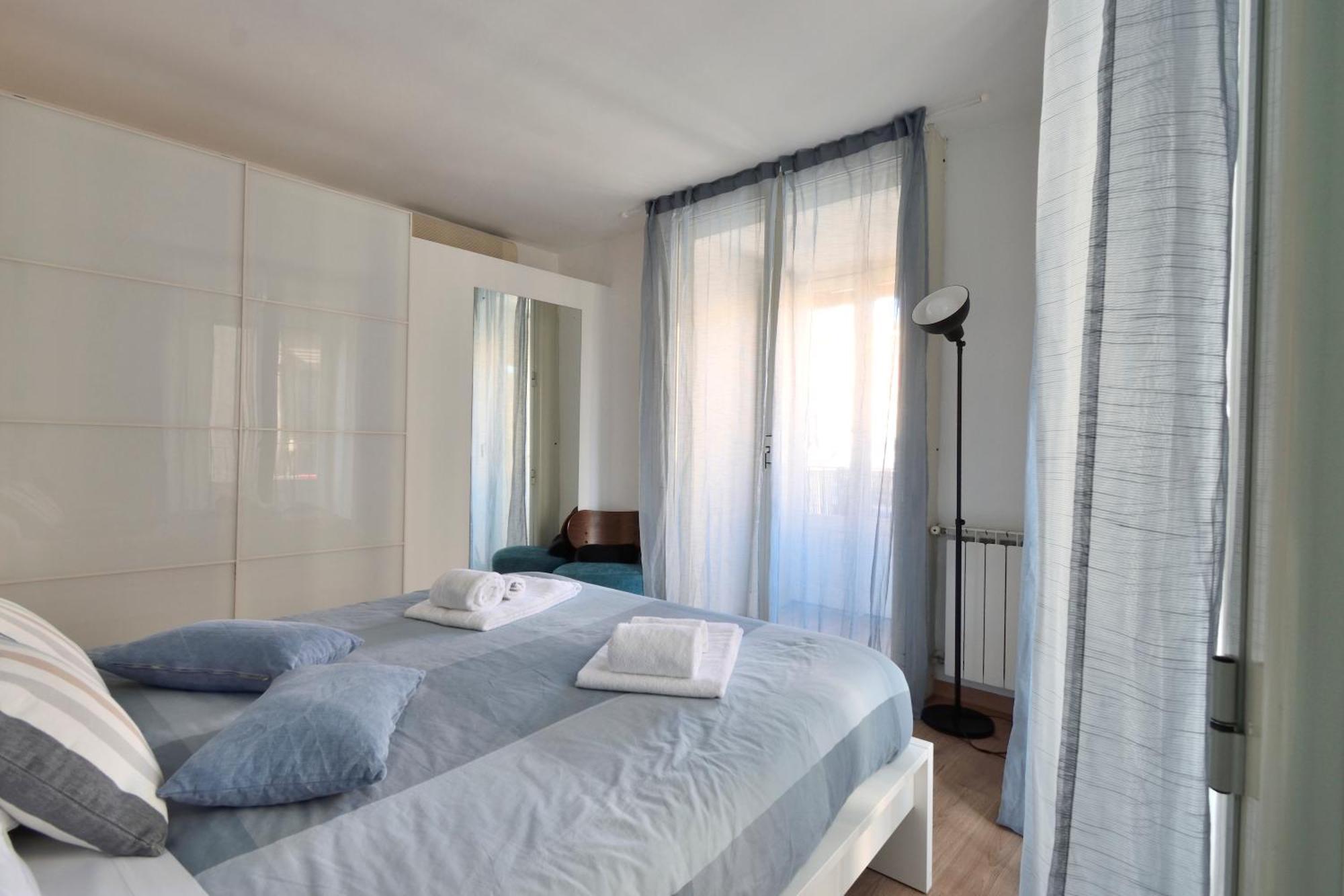 La Casa Di Carta In Piazza Stesicoro Lägenhet Catania Exteriör bild